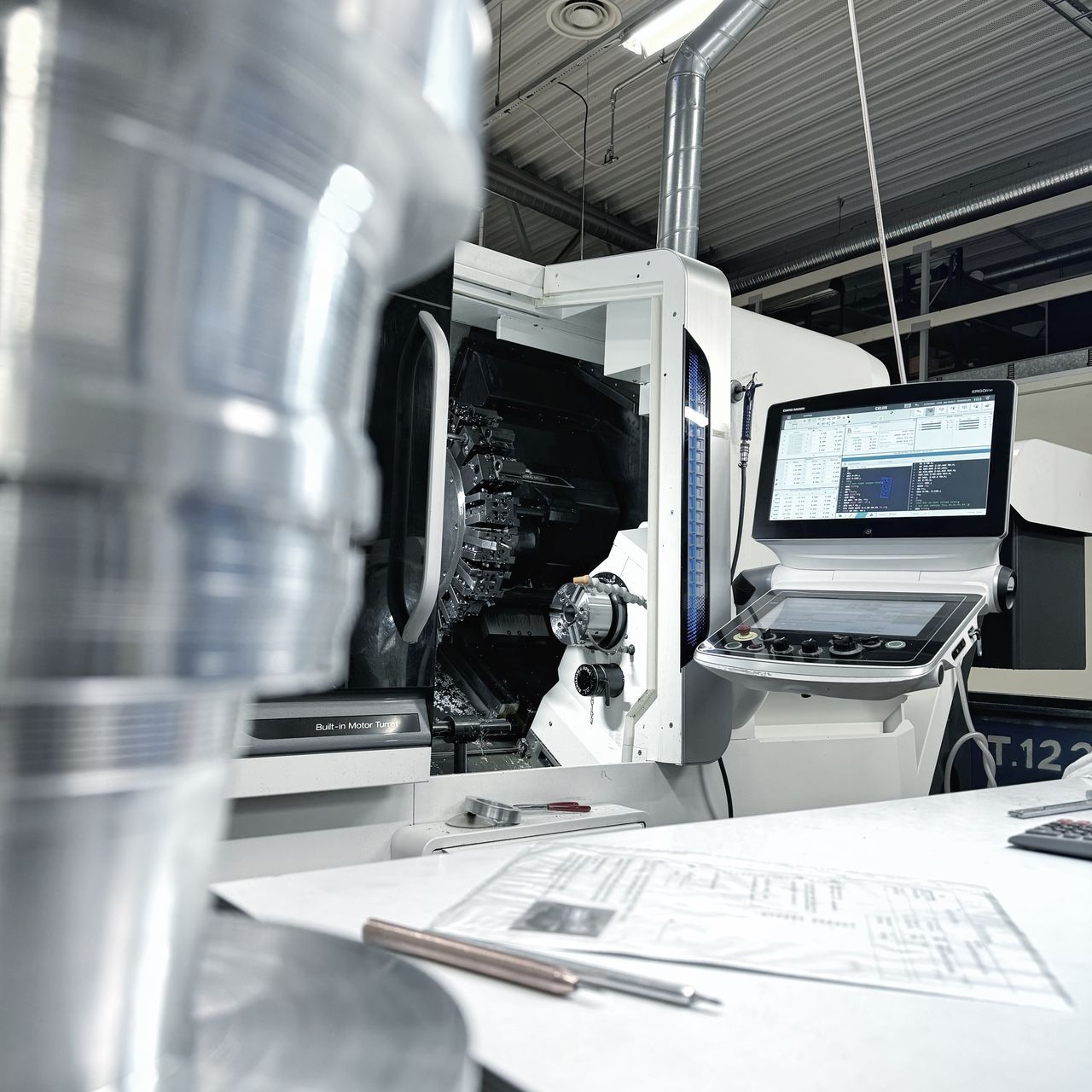 Machining equipment and component setup in the Varbergs Precision workshop